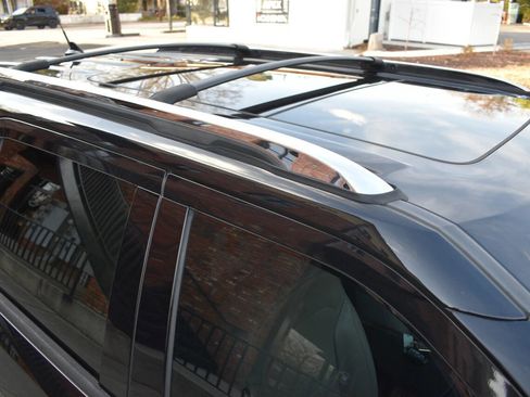 Used 2019 Ford Explorer Limited w/ Ford Safe & Smart Package image 37