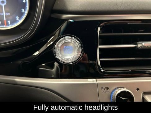 Used 2025 Genesis G70 3.3T Advanced image 39