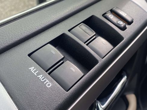 Used 2019 Toyota 4Runner Limited image 15