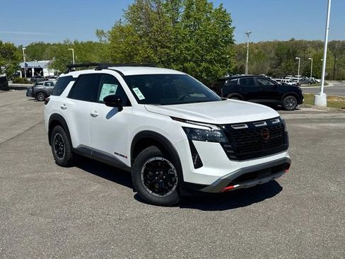 New 2026 Nissan Pathfinder Rock Creek AWD/4WD image 2