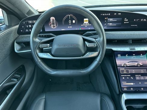 Used 2024 Lucid Air Touring image 13