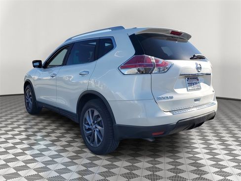 Used 2016 Nissan Rogue SL w/ SL Premium Package image 4