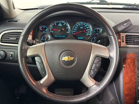 Used 2014 Chevrolet Suburban LT AWD/4WD image 24