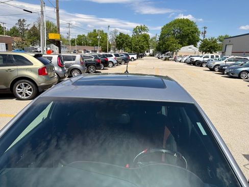 Used 2016 Dodge Dart SXT w/ Sun/Sound Group FWD image 5
