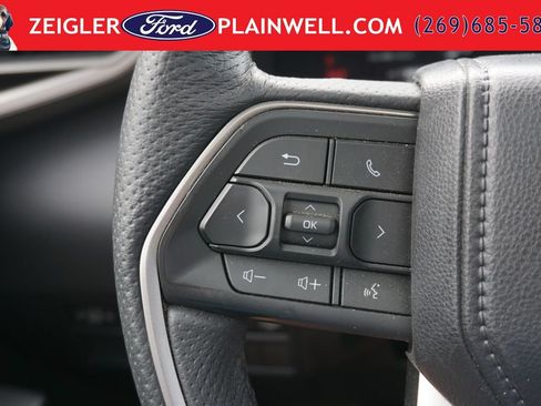 Used 2025 Toyota Tundra Limited AWD/4WD image 20