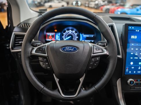 Certified 2022 Ford Edge SEL w/ Sport Appearance Package AWD/4WD image 35