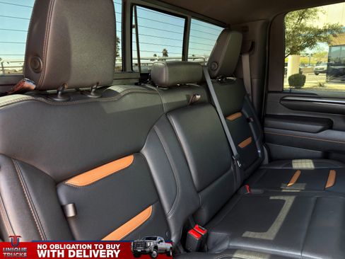 Used 2024 GMC Sierra 2500 AT4 w/ AT4 Premium Plus Package image 27