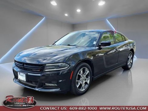 Used 2015 Dodge Charger SXT AWD/4WD image 8