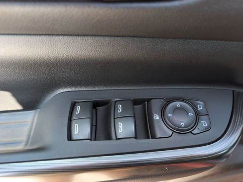 Used 2023 GMC Acadia SLT image 20