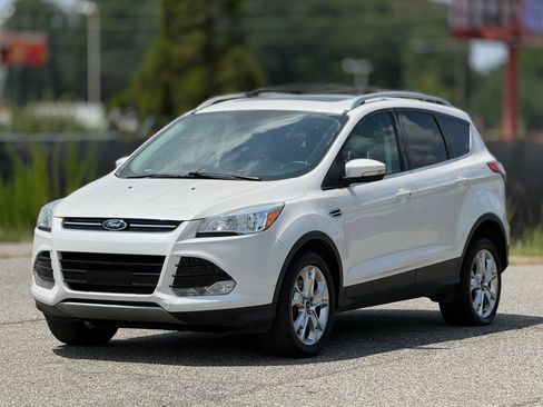 Used 2016 Ford Escape Titanium AWD/4WD image 6