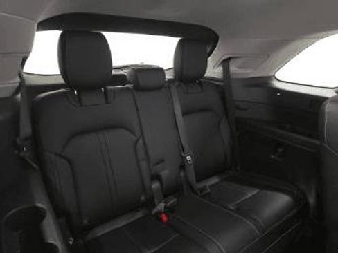 Used 2024 MAZDA CX-90 Plug-In Hybrid w/ Premium Pkg image 9