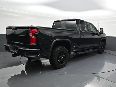 Used 2023 Chevrolet Silverado 2500 LTZ w/ LTZ Plus Package image 5