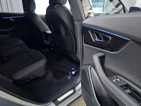 New 2025 Audi Q8 Premium Plus image 13