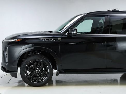 New 2026 INFINITI QX80 4WD w/ Sport Exterior Package image 3