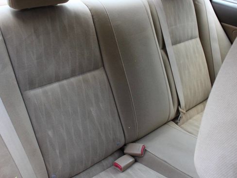 Used 2004 Honda Civic LX image 26