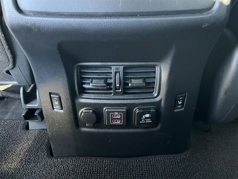 Certified 2023 Nissan Titan PRO-4X w/ Pro-4x Convenience Package image 32