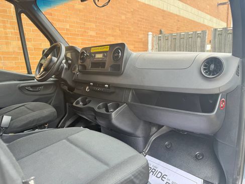 Used 2019 Mercedes-Benz Sprinter 170 image 13