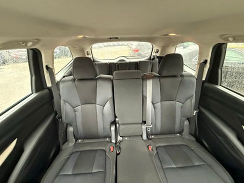 Used 2021 Subaru Ascent Limited w/ Technology Package image 27