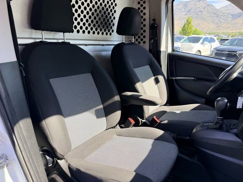 Used 2019 RAM ProMaster City Tradesman FWD image 17