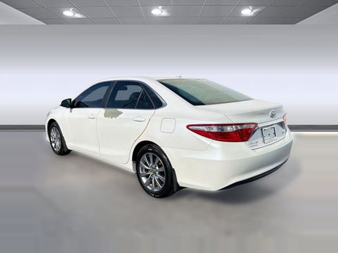 Used 2015 Toyota Camry XLE FWD image 3