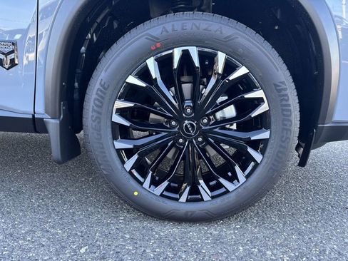 New 2026 Nissan Rogue SV AWD/4WD image 9
