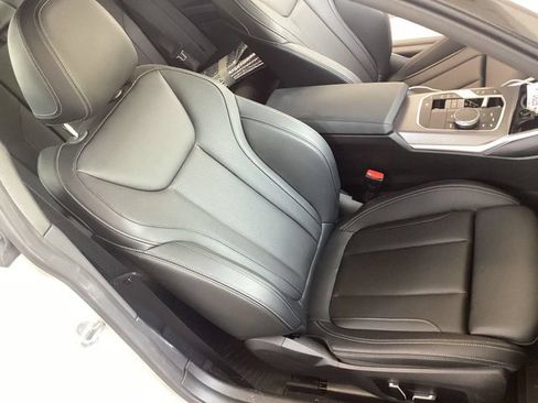 Used 2024 BMW 230i Coupe w/ Premium Package RWD image 19