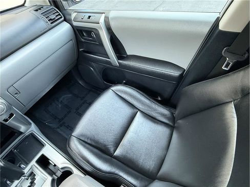 Used 2010 Toyota 4Runner SR5 image 18