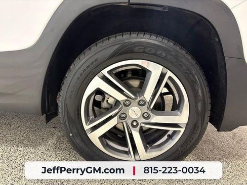 Used 2019 GMC Terrain SLT w/ Preferred Package AWD/4WD image 32