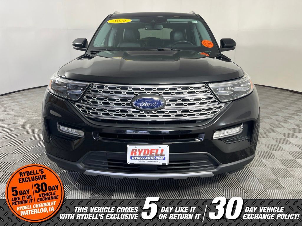 Used 2021 Ford Explorer Limited w/ Equipment Group 301A AWD/4WD image 2