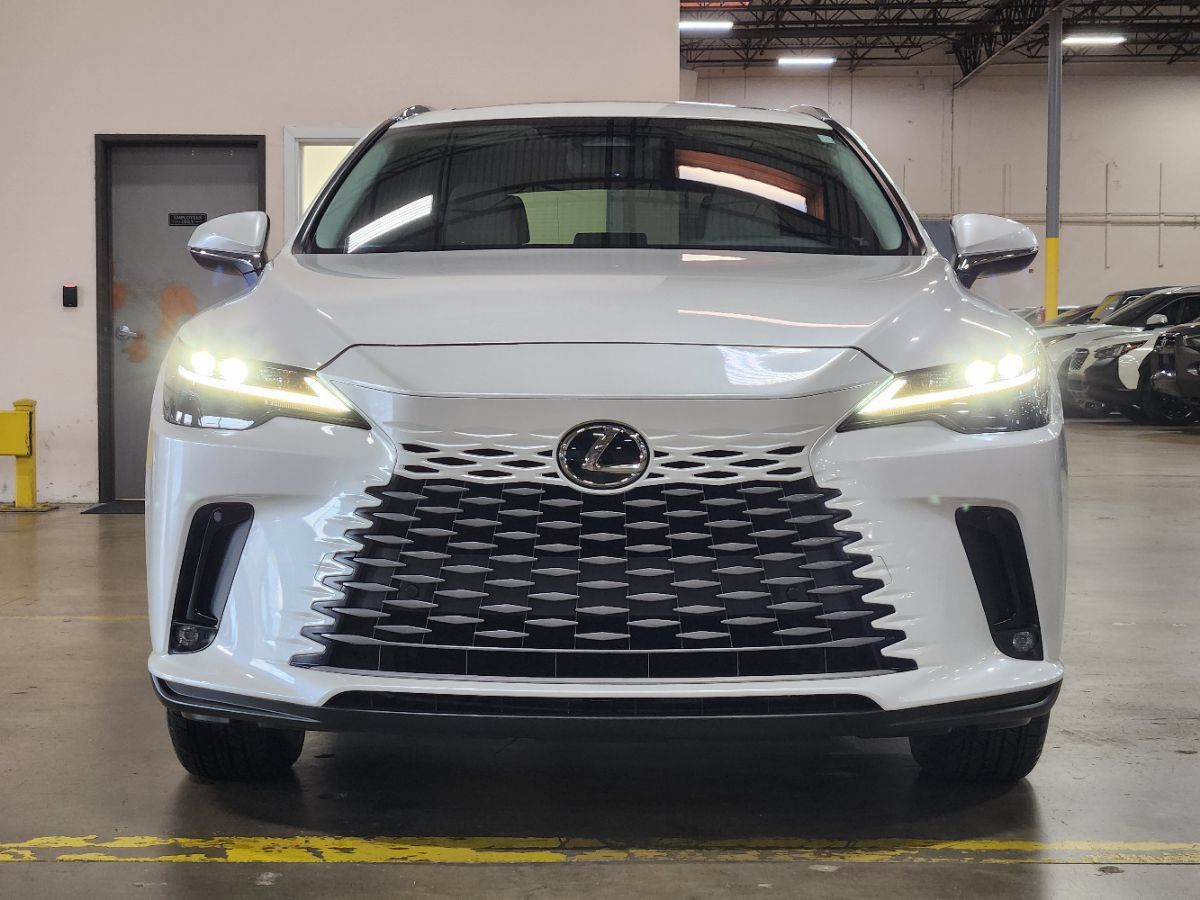 Used 2024 Lexus RX 350 Premium w/ Cold Area Package FWD image 3