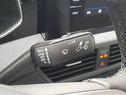 New 2025 Volkswagen Jetta SE image 18