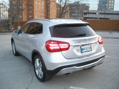 Used 2019 Mercedes-Benz GLA 250 4MATIC image 8
