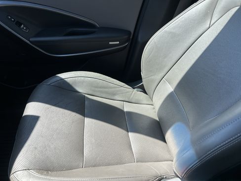 Used 2017 Hyundai Santa Fe Limited image 28