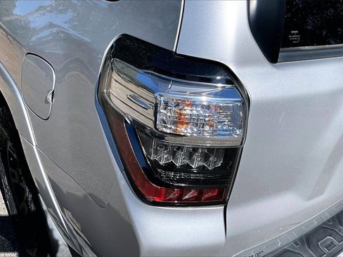 Used 2021 Toyota 4Runner TRD Off-Road Premium w/ Moonroof Package image 20