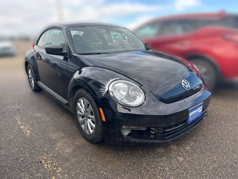 Used 2013 Volkswagen Beetle 2.5 FWD image 2