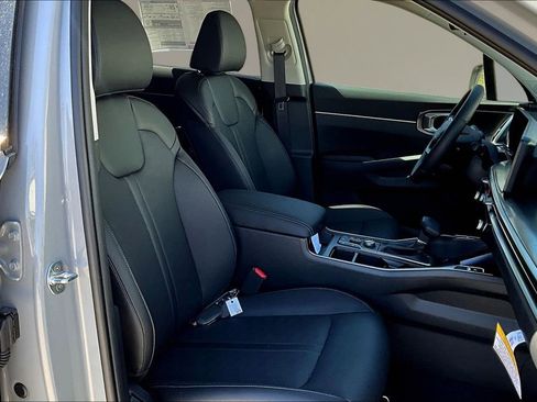 New 2026 Kia Sorento S w/ S Panoramic Sunroof Package FWD image 10