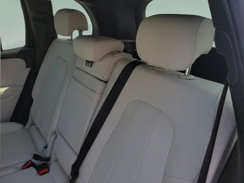 Certified 2026 Mercedes-Benz GLB 250 image 19
