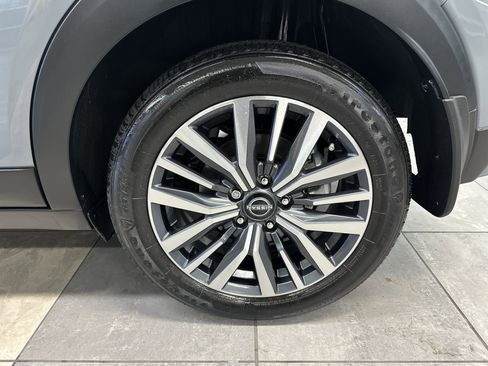 Used 2024 Nissan Kicks SR w/ SR Premium Package image 7