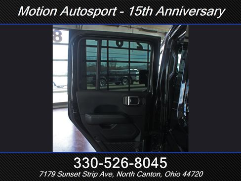 Used 2018 Jeep Wrangler Unlimited Sahara image 44