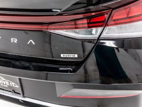 Used 2025 Hyundai Elantra SEL image 6