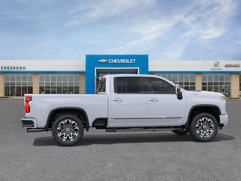 New 2026 Chevrolet Silverado 2500 High Country w/ High Country Premium Package AWD/4WD image 5