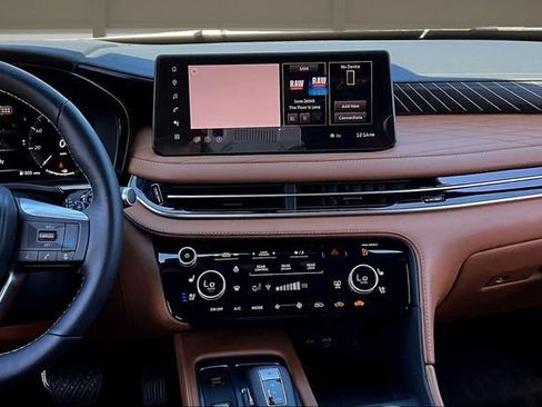 Used 2026 INFINITI QX60 Autograph w/ Dark Cargo Package image 6