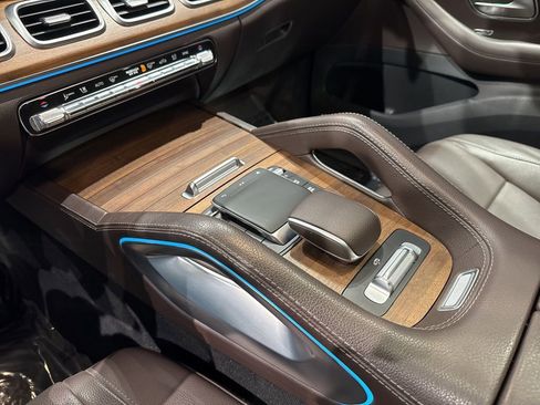 Used 2023 Mercedes-Benz GLS 450 4MATIC w/ AMG Line Exterior image 15