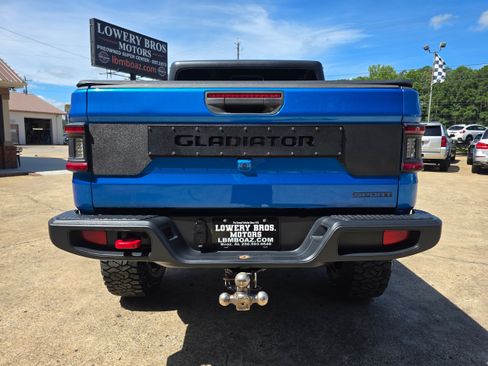 Used 2020 Jeep Gladiator Sport AWD/4WD image 6