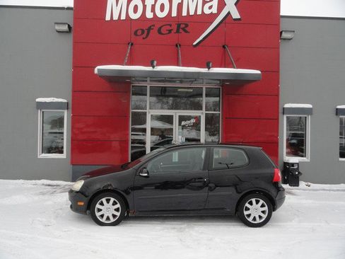 Used 2008 Volkswagen Rabbit 2-Door image 2