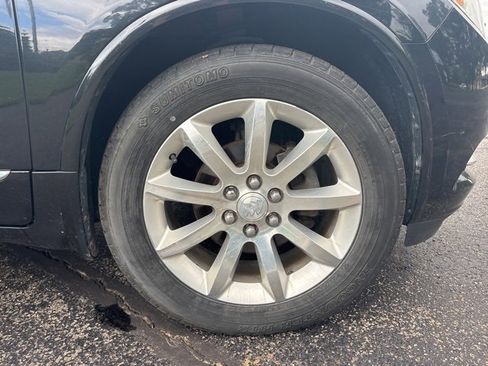 Used 2014 Buick Enclave Premium w/ Trailering Provision Package image 8
