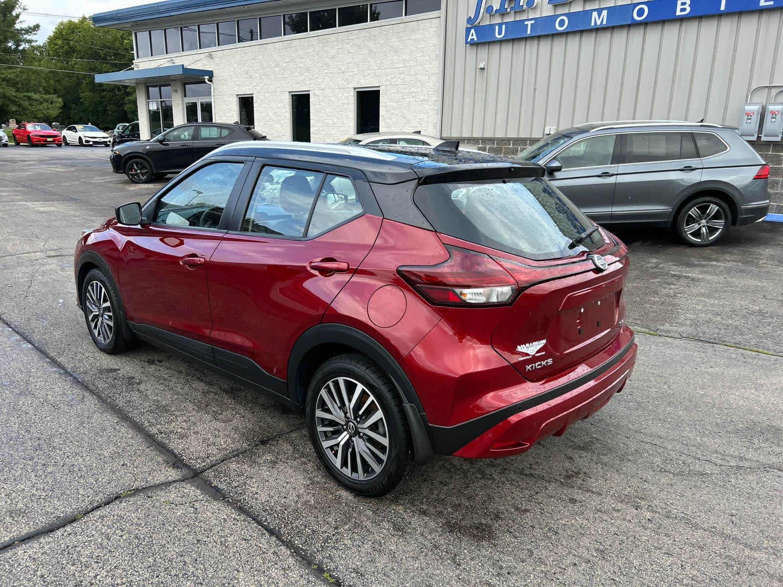 Used 2021 Nissan Kicks SV FWD image 5