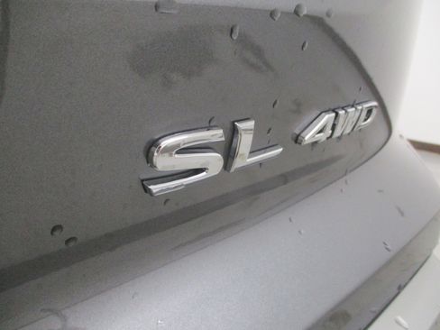 New 2025 Nissan Pathfinder SL image 5