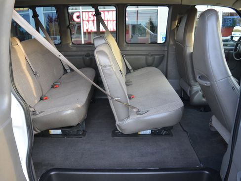 Used 2019 Chevrolet Express 3500 LT w/ LT Preferred Equipment Group image 12