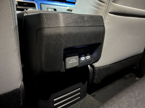 New 2025 Toyota Tacoma TRD Off-Road image 15